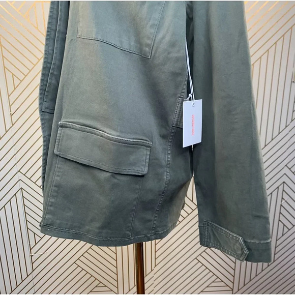 Good American The Utility Jacket in Olive Green - Picture 7 of 12